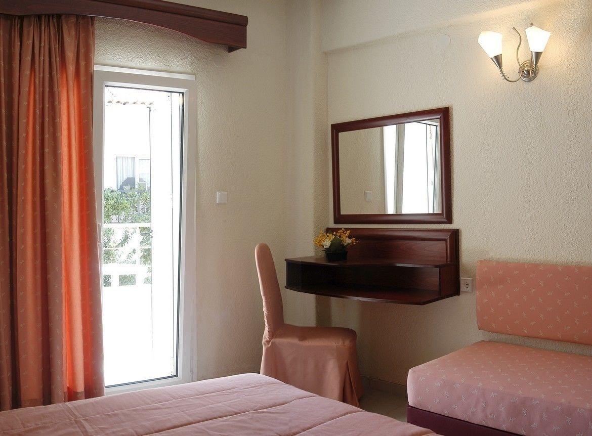 Xenios Loutra Village Beach Hotel Agia Paraskevi  Bagian luar foto