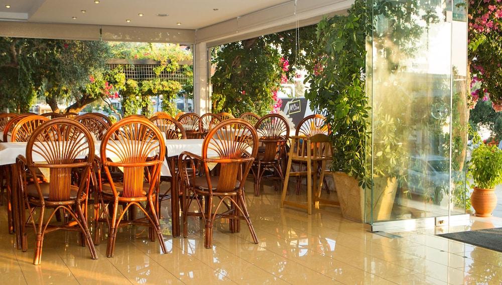 Xenios Loutra Village Beach Hotel Agia Paraskevi  Bagian luar foto